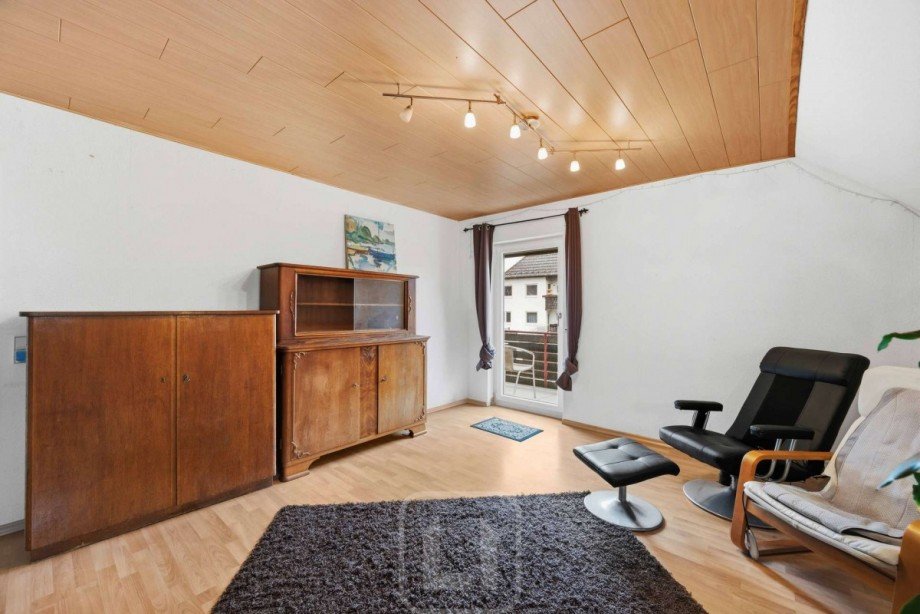 DG | Wohnzimmer | Balkon Zweifamilienhaus Ebhausen