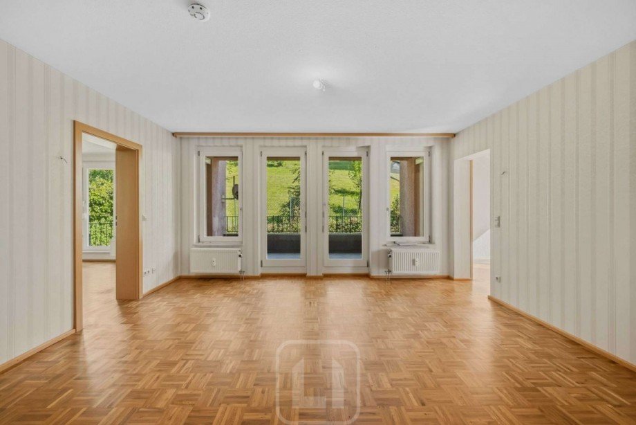 Lichtdurchflutetes Wohnzimmer Etagenwohnung Pforzheim