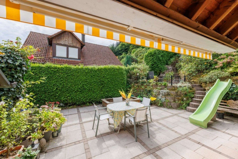 Gro�z�gige S�dostterrasse Einfamilienhaus Calw