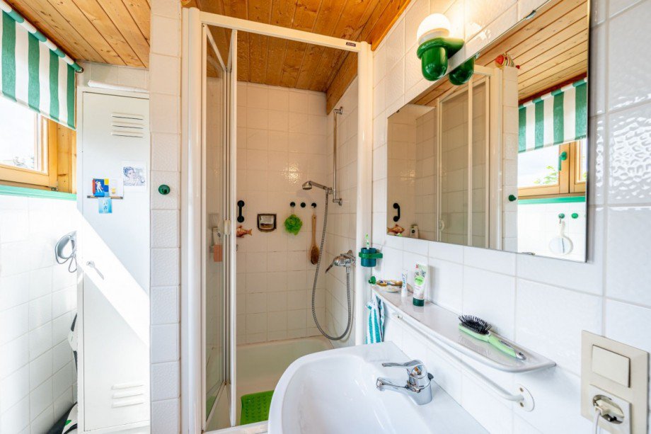 Kleines Badezimmer Einfamilienhaus Althengstett