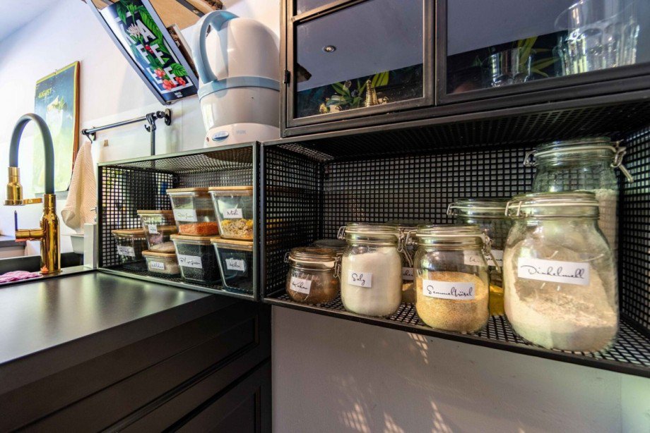 ...viel Stauraum... Etagenwohnung Stuttgart