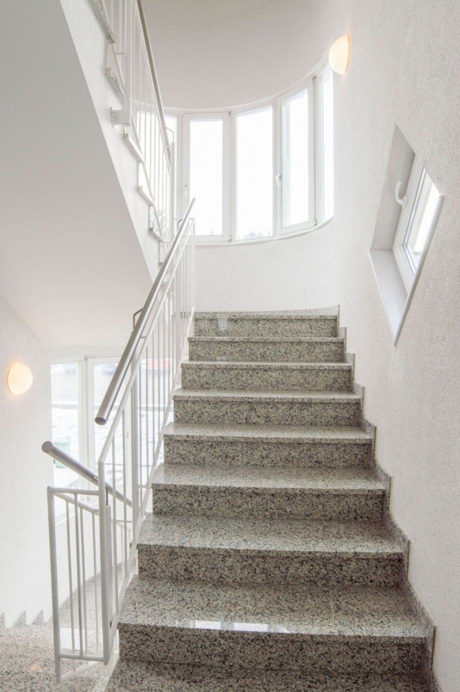 Treppenhaus B�rofl�che Althengstett