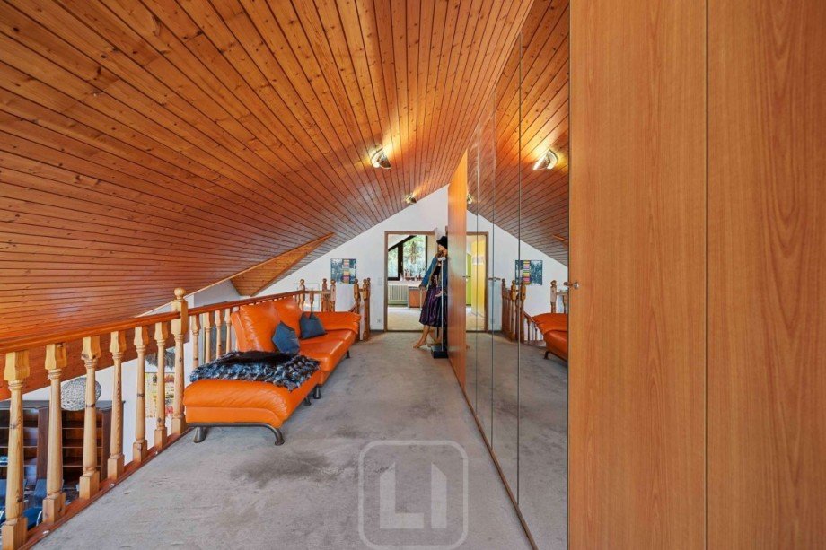 Galerie Dachgeschosswohnung Neuenb�rg