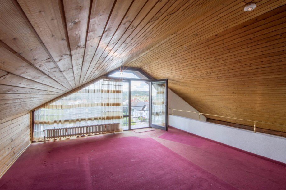 Galeriebereich mit 2. Balkon Maisonettewohnung Nufringen