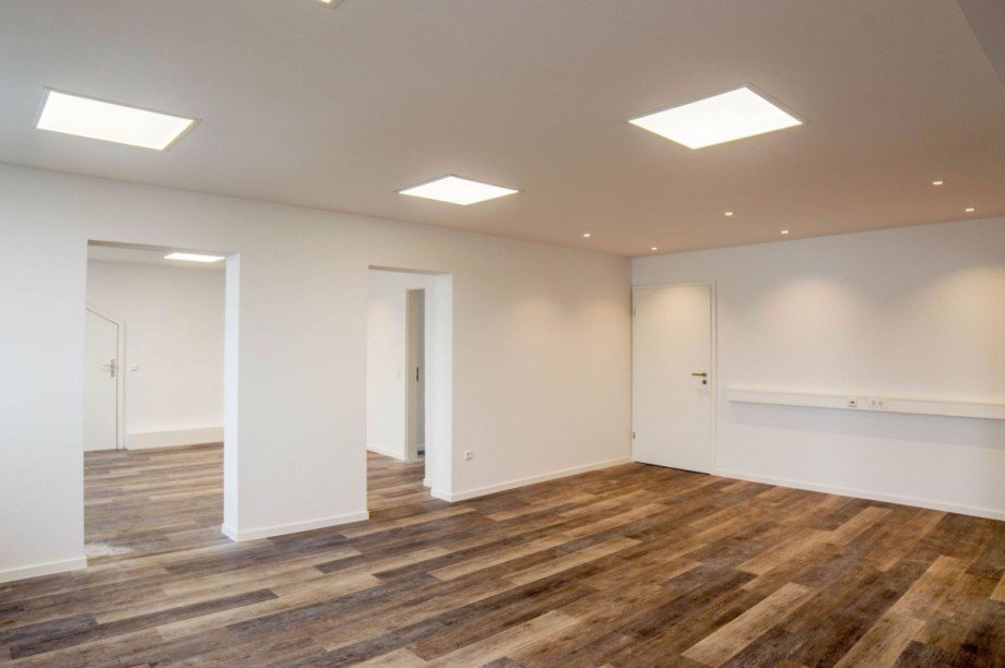 z.B. Besprechung B�rofl�che Althengstett