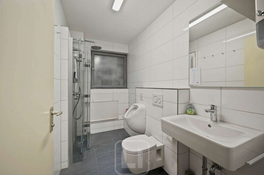 UG | WC-Herren B�rofl�che Deckenpfronn