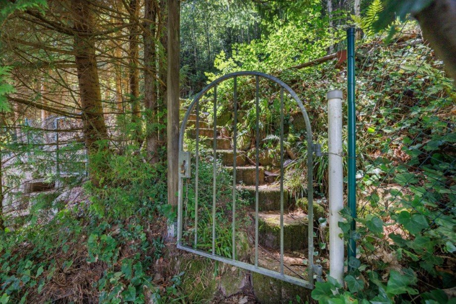 ...vom Grundst�ck raus... Einfamilienhaus Calw