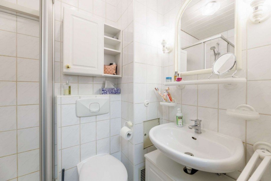 Bad mit Waschbecken... Einfamilienhaus Calw