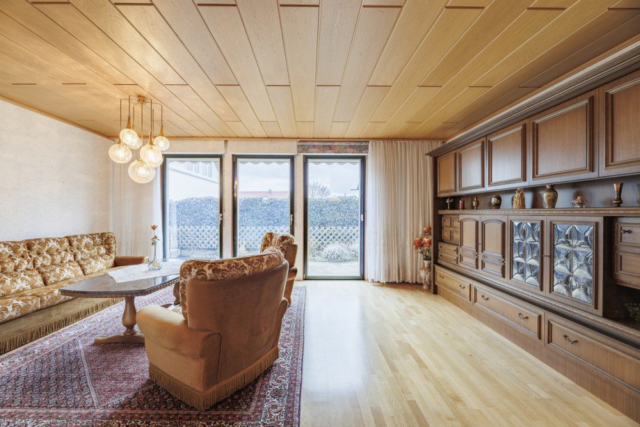 Zugang zur Terrasse, Pergola und Garten Einfamilienhaus Althengstett-Ottenbronn