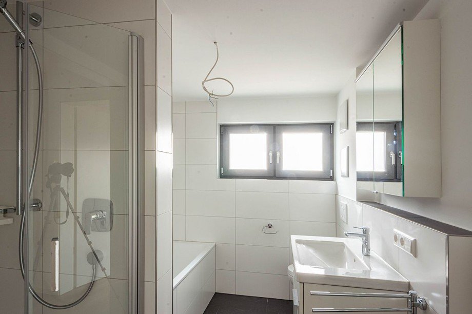 Tageslichtbadezimmer Dachgeschosswohnung Althengstett